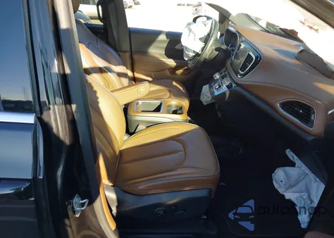 2020 Chrysler Pacifica Limited z USA, uszkodzony, nr VIN 2C4RC1GG9LR136497